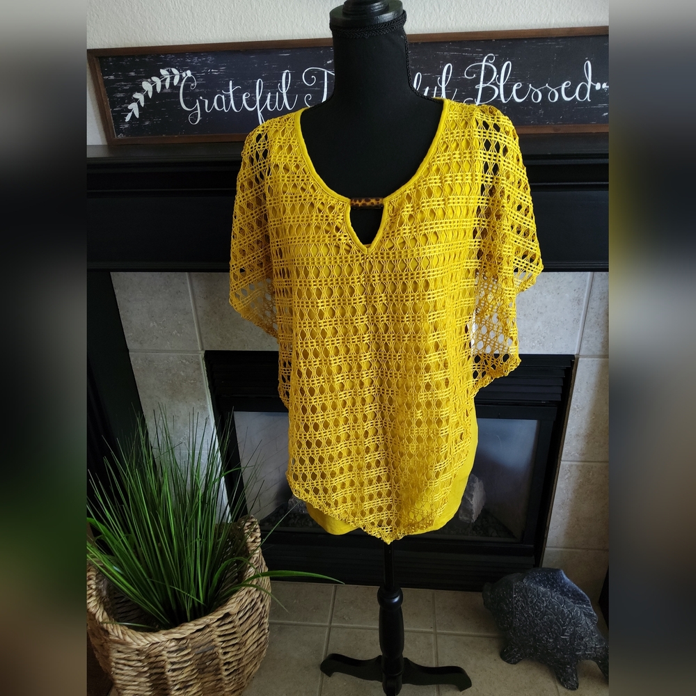 Corvia Ladies Layered Top